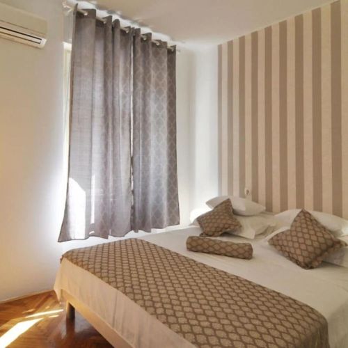 Apartment Karmen Split