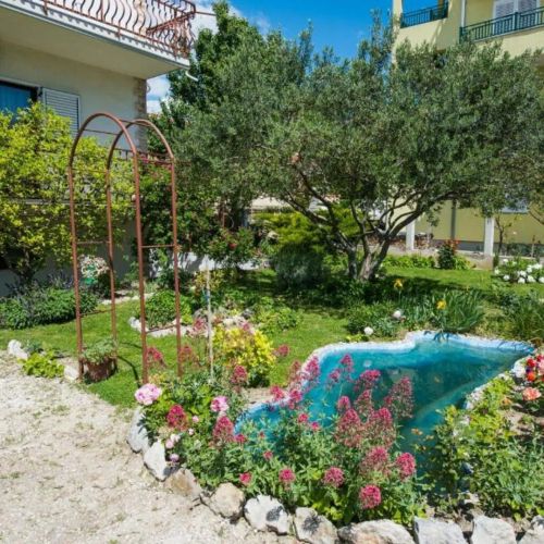 Apartments Božana Kastel Luksic – Kaštel Lukšić, Croația
