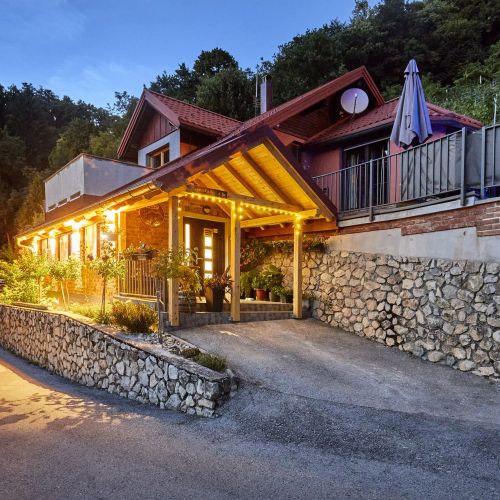 Holiday Home With Hot Tub Krapina, Zagorje - 21000 Krapina – Krapina, Chorvatsko