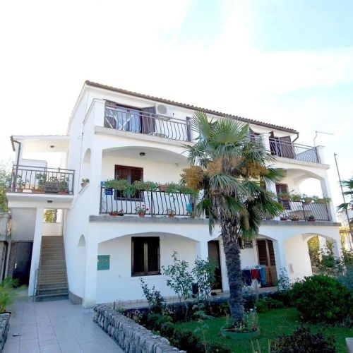 Apartments With Parking Space Njivice, Krk - 21859 Njivice