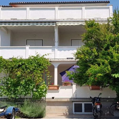 Apartments With Parking Space Barbat, Rab - 23180 Barbat