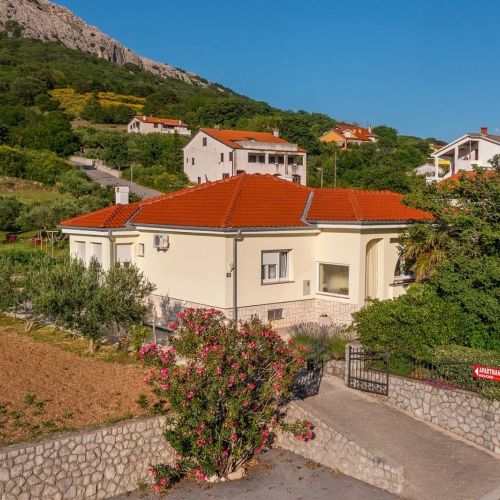 Apartments With Parking Space Jurandvor, Krk - 23362 Jurandvor