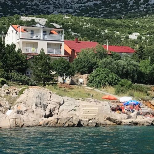 Apartments Neno Karlobag