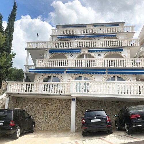 Apartments Josip Drage II