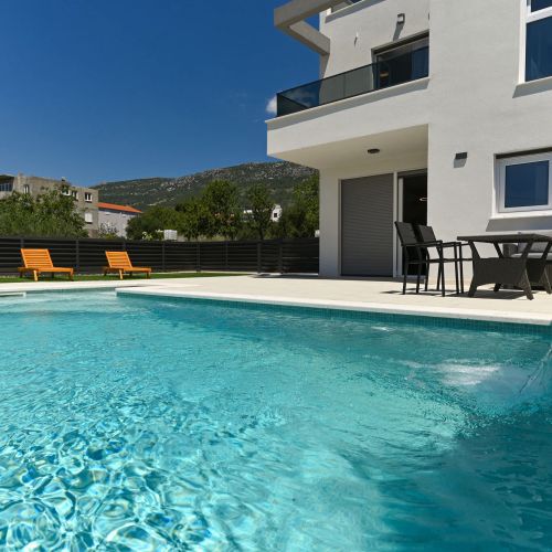 Villa Flora Kastel Kambelovac – Kaštel Kambelovac, Croația