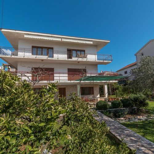 Apartment Domi Okrug Gornji – Okrug Gornji, Croația