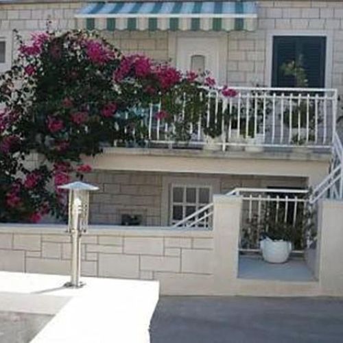 Apartment Juri Postira