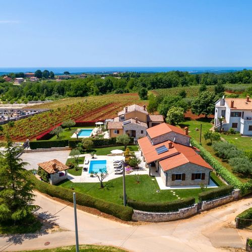Villa Casa Danijel s bazenom Kastelir