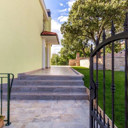 Apartments Kostrena