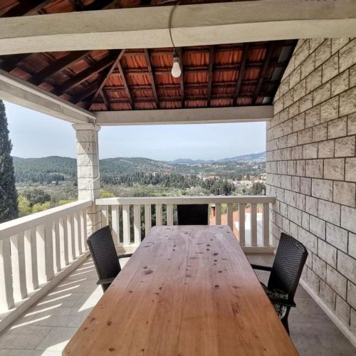 House Ule 2 Žrnovo