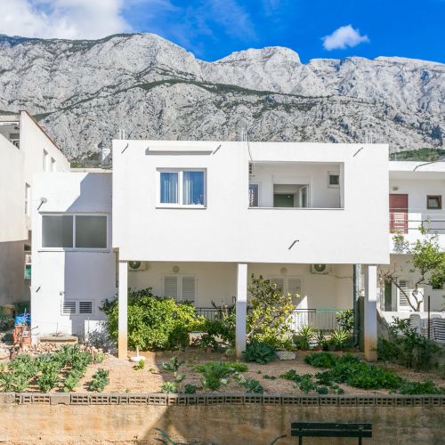 Apartments With Parking Space Tučepi, Makarska - 22936 Tučepi