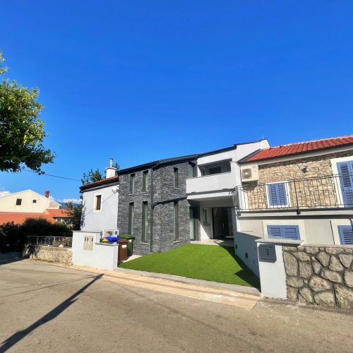 Luxury Apartments Bonum in Šilo