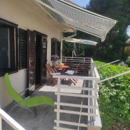 Apartment Jase Beachfront Zaboric