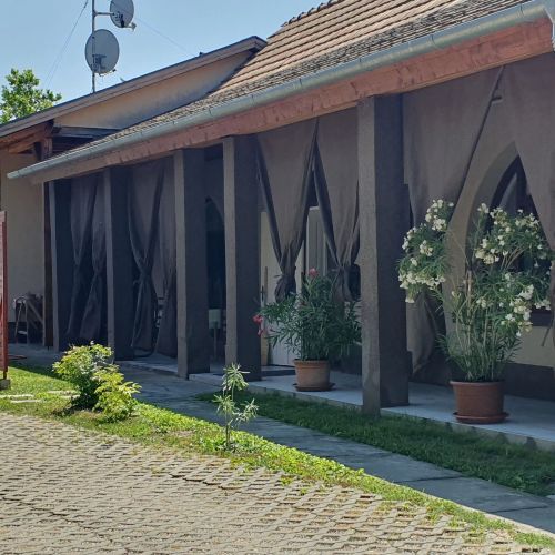 Anna Vendégház Kápolnásnyék – Kápolnásnyék, Ungaria