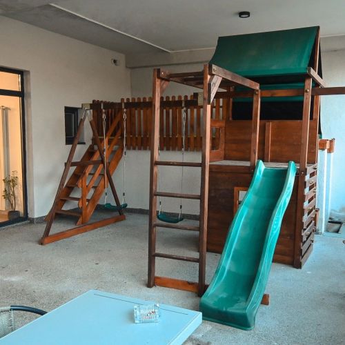 Airport Hotel - Bed and Breakfast Otopeni – Otopeni, România