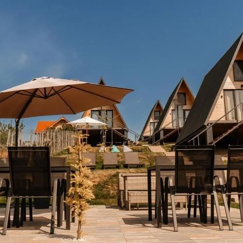 Căsuțele Cavo Village Baile 1 Mai 