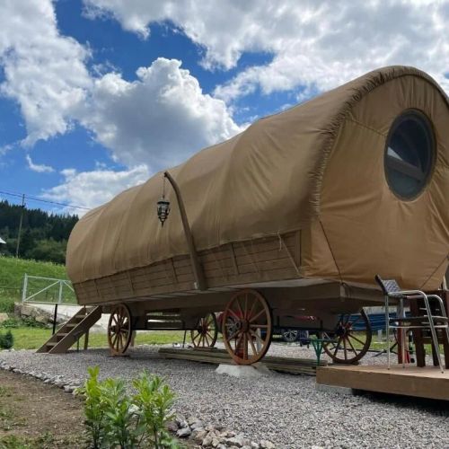 White Spring Glamping Câmpulung Moldovenesc