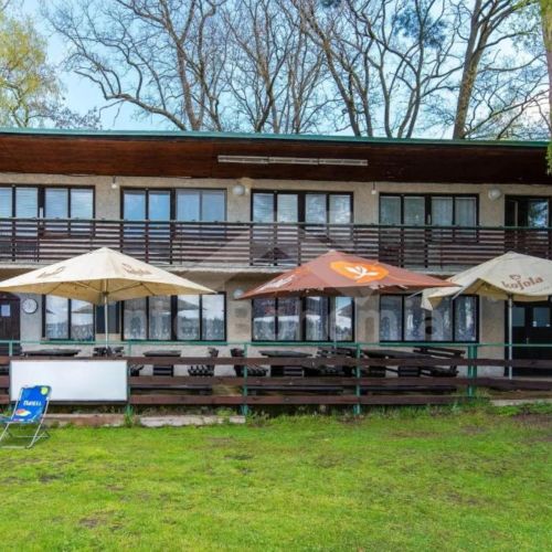 YACHT CLUB BEZDREV – Hluboká nad Vltavou, Česká republika