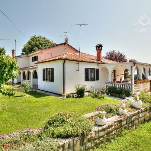 Apartmani Paradinović 1 Zambratija