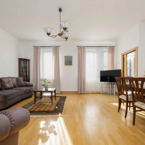 Tyniecka 27 | Rodzinny Apartament | Parking Warszawa