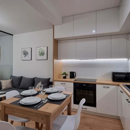 Aleje Wolności 13 | Nowoczesne Studio | Balkon Nowy Sącz