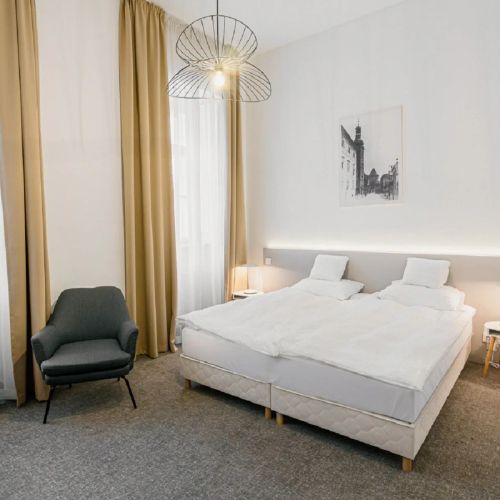 Hotel Benedict