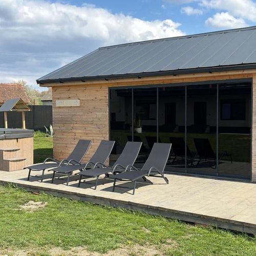 Pensiunea Relax Village Cornatel – Cornățel, România