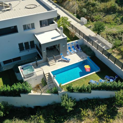 Luxury Villa With A Swimming Pool Tugare, Omiš - 20067 Tugare – Sumpetar, Chorwacja