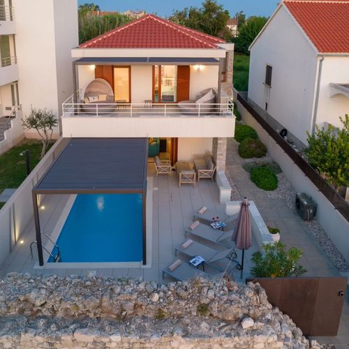Villa La Thalia Nin