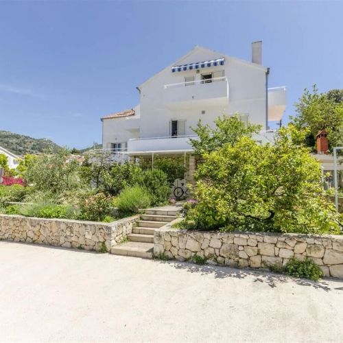 Apartments With Parking Space Hvar - 23674