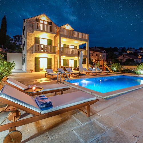Luxusvilla A Tenger Mellett Medencével Splitska, Brac - 23815 Splitska