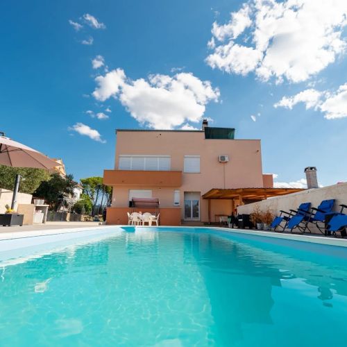 Family-friendly Apartments With Swimming Pool Sukošan, Zadar - 23934 Sukošan