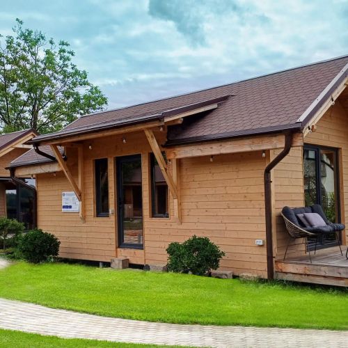 Casa Gorjeană Complex Peştişani – Peştişani, România