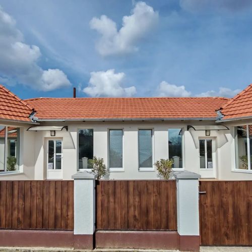 Liget Apartman Zsarolyán