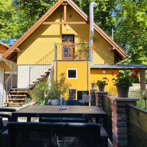 Herfli Apartman Szob