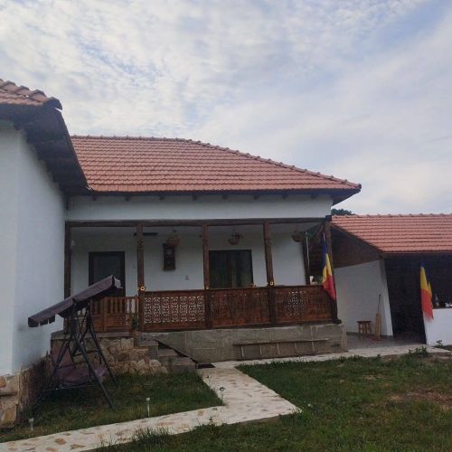 Casa Pridvor de Stoenești Bârlogu – Bârlogu, România