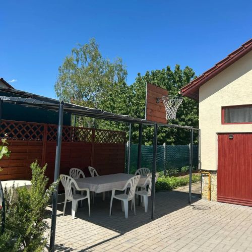 Meggyes Apartman Balatonalmádi – Balatonalmádi, Maďarsko