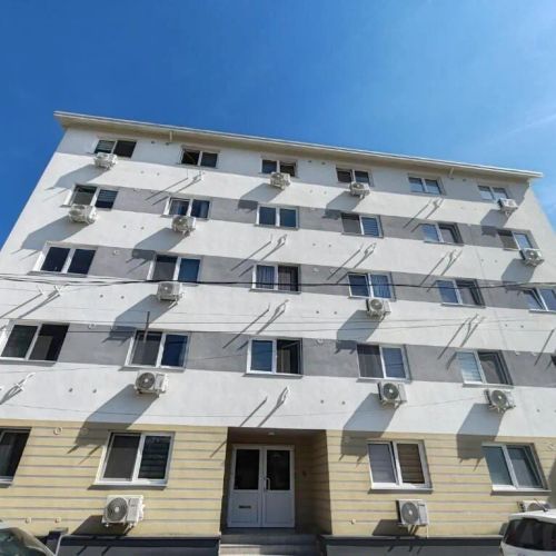 Nicolle Studio 2 Pitești  – Pitești, România