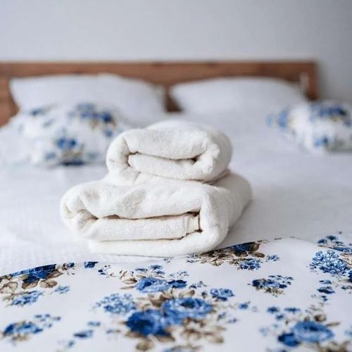 Crossing House Remetea