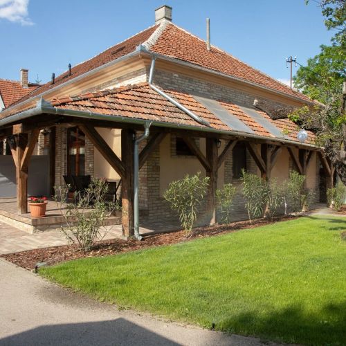 Vadvirág Apartman Gyula – Giula, Ungaria