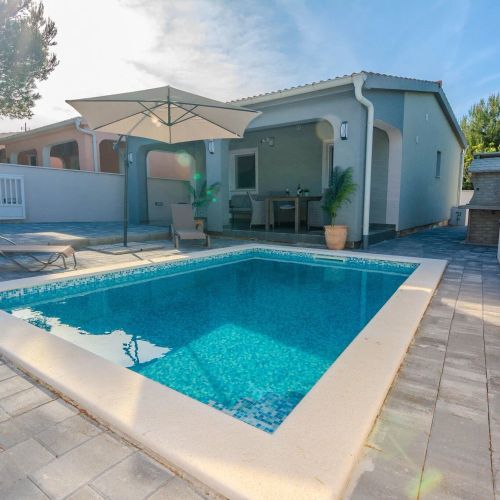 Holiday Home Stjepanovic Vir – Vir, Croația