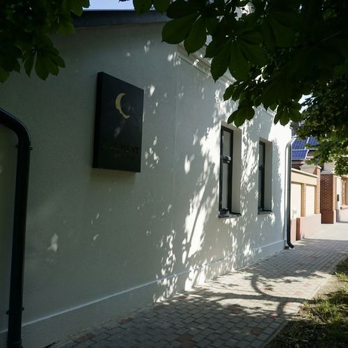 Holdfény Apartman Makó