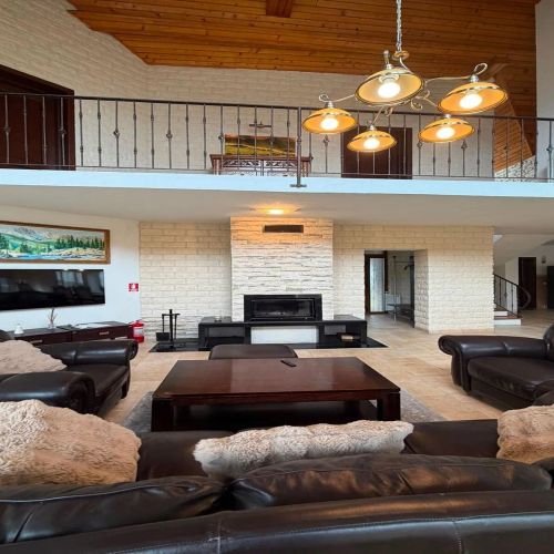 Select Villa Moieciu  – Moieciu de Jos, România