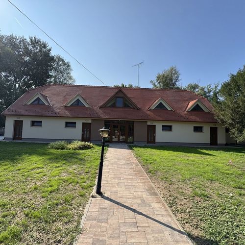 Sziget Apartmanház Baja