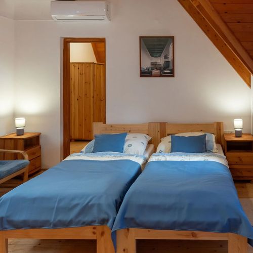 Ház az Élő Vízhez Ifjúsági Üdülő Tivadar