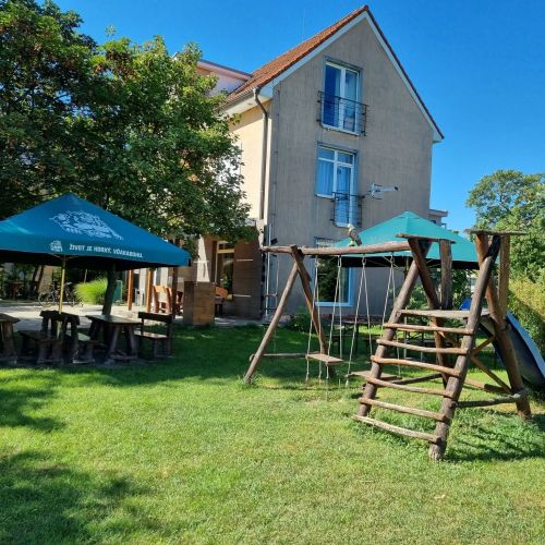 PENZION ARCADIA NOVÉ ZÁMKY – Nové Zámky, Slovensko