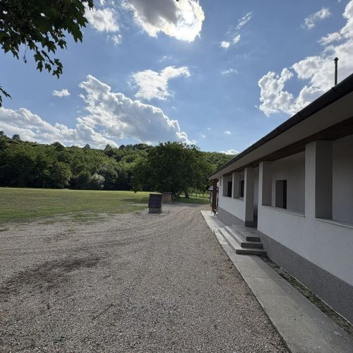 Csenkő Vendégház Zsujta