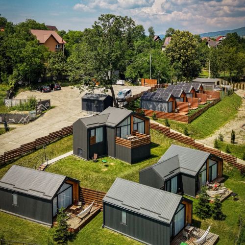 Moon Village Comarnic – Comarnic, România