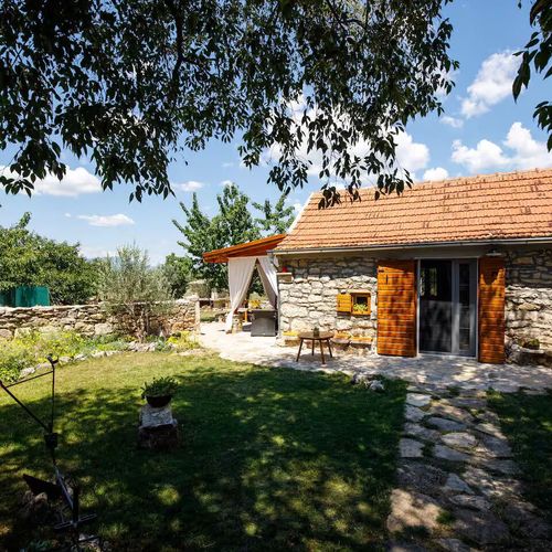 House Mala kuća Oklaj