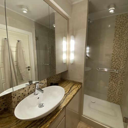 Rokowy przystanek Apartament Warszawa – Varșovia, Polonia